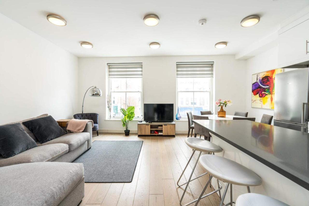 Spacious 2 Bedroom / Earls Court / Kensington 런던 외부 사진